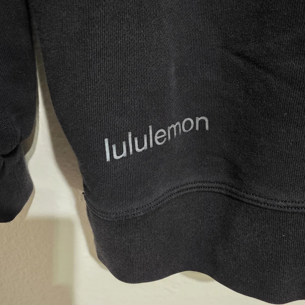 Lululemon Santa Cruz Black Crewneck Sweater - Picture 4 of 4